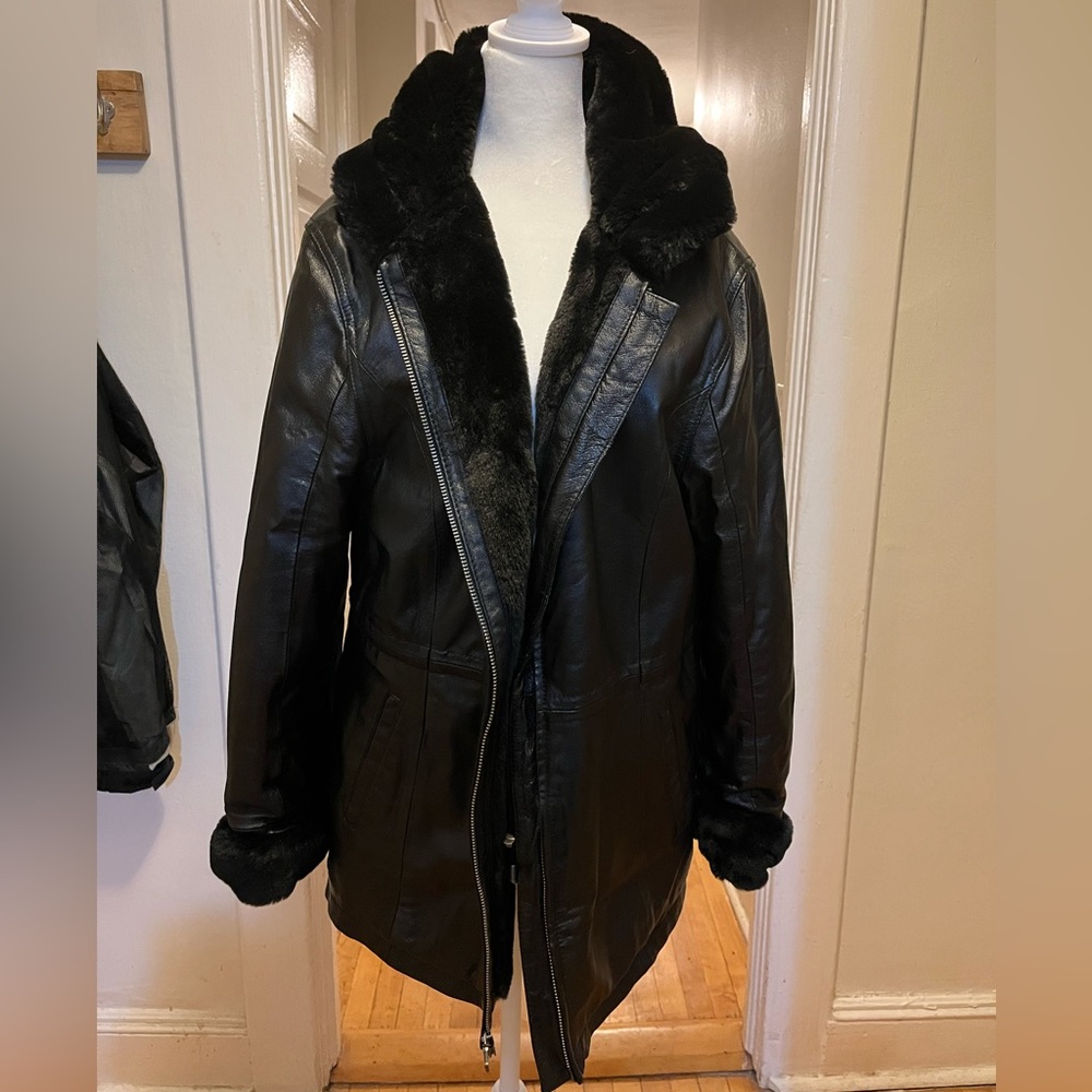 Woman’s Black Leather Jacket with faux fur size Medium